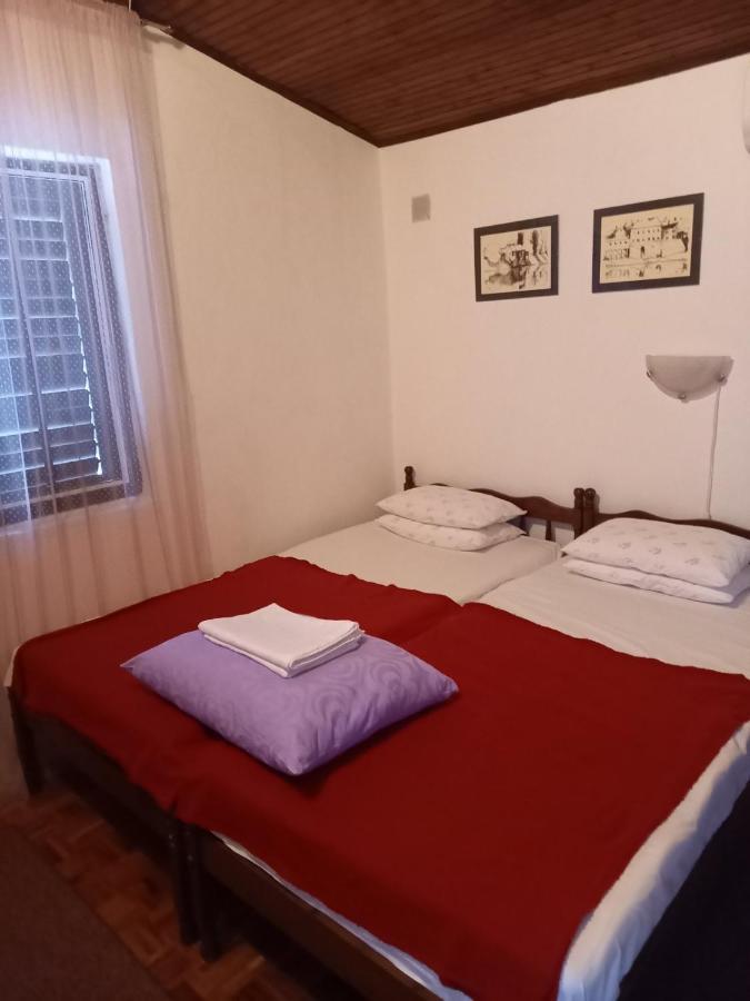 Apartmani Ficurin Starigrad Paklenica Εξωτερικό φωτογραφία