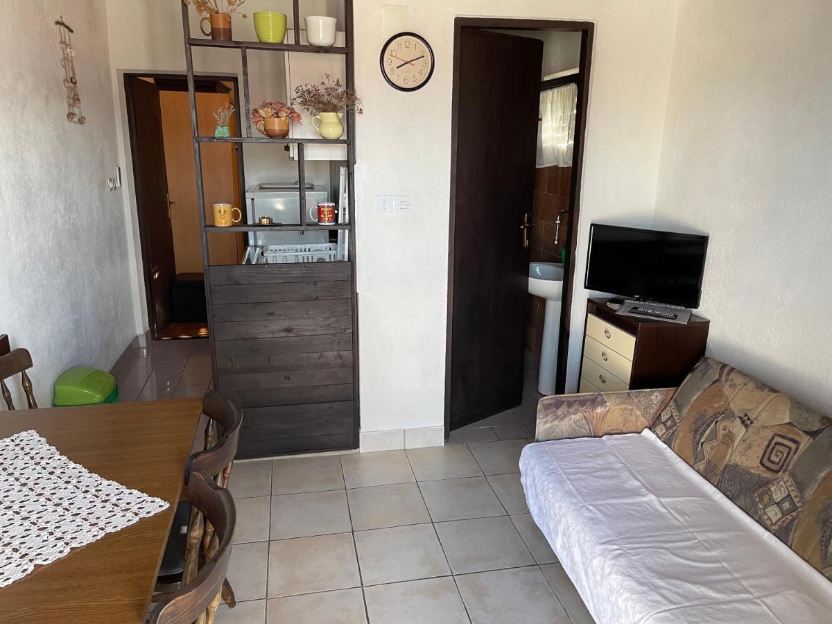 Apartmani Ficurin Starigrad Paklenica Εξωτερικό φωτογραφία